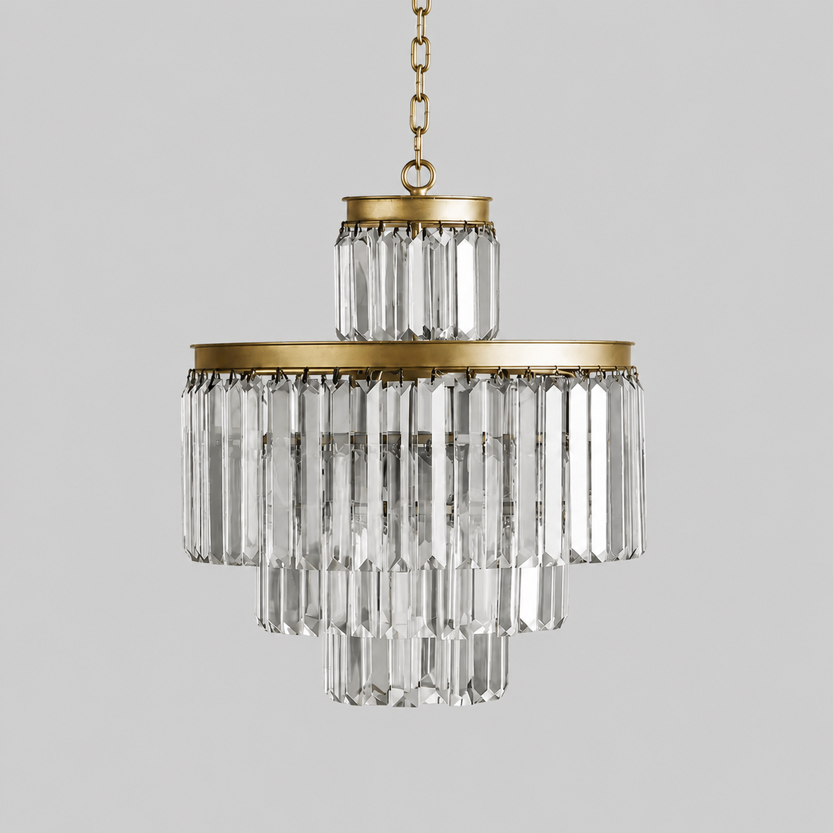 20.5" Leyland Multi-Tier Round Crystal Chandelier in Brass, Main Light Off